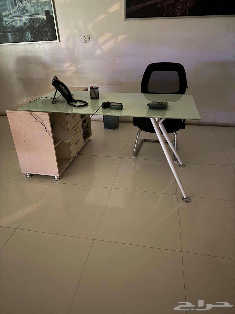 اثاث مكتبي للبيع64578493850498110