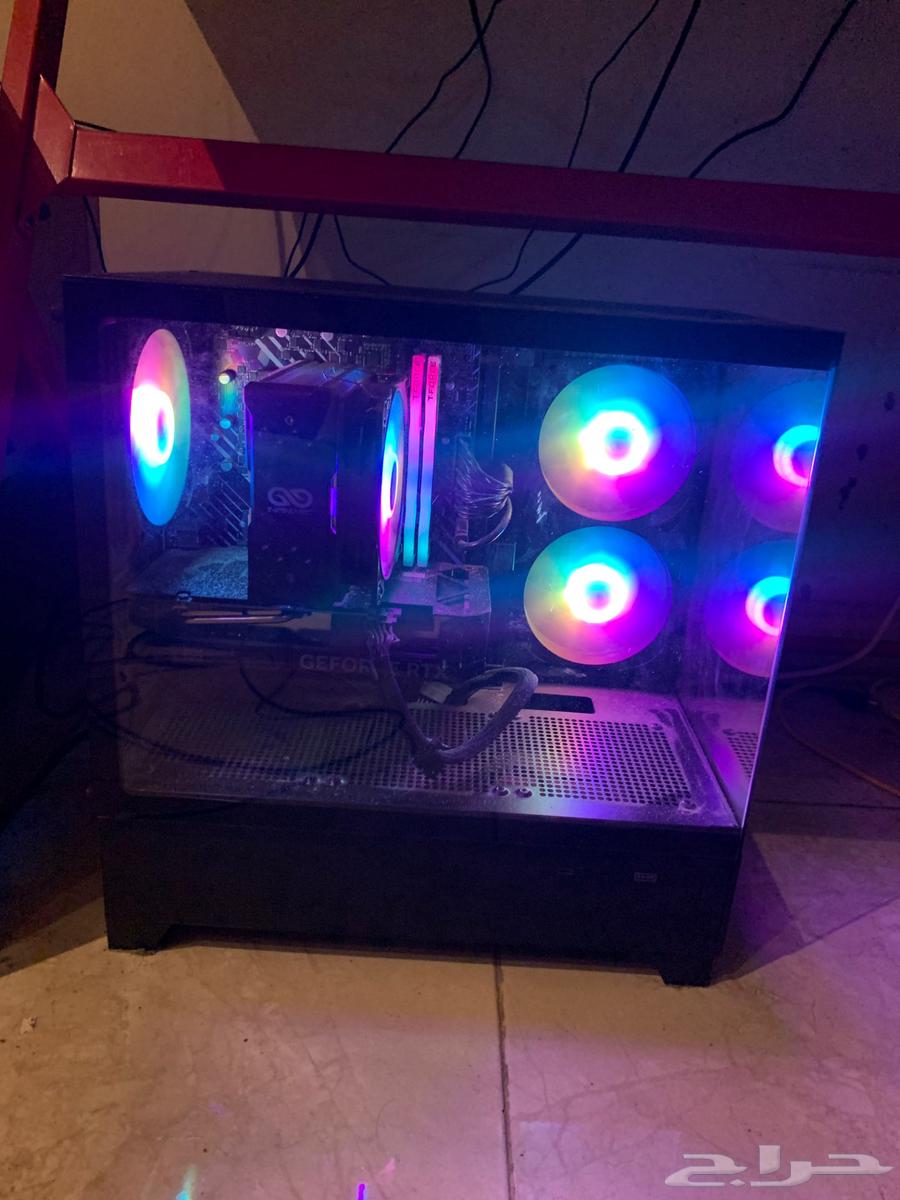 للبيع كمبيوتر العاب64578731414403112