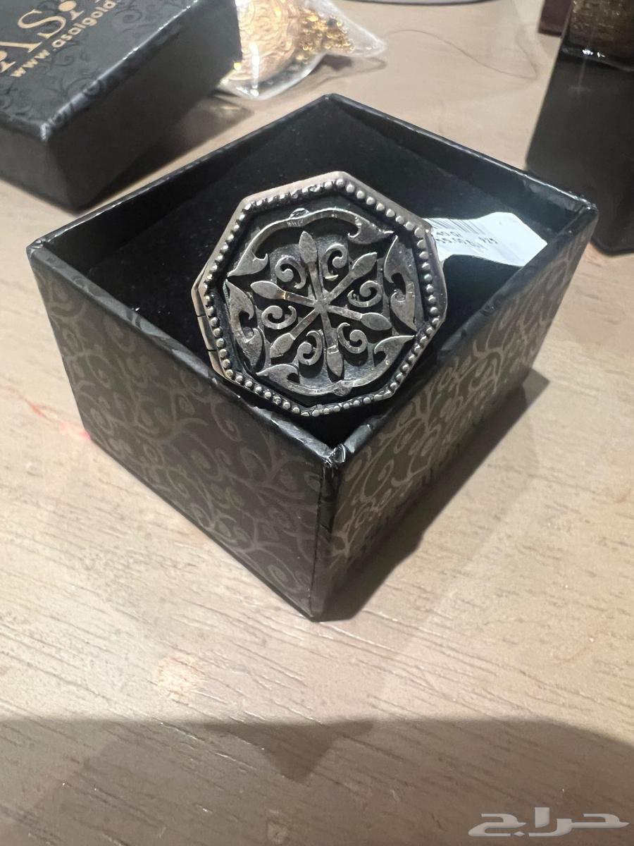 خاتم جديد للبيع 700 ريال64586464407809110