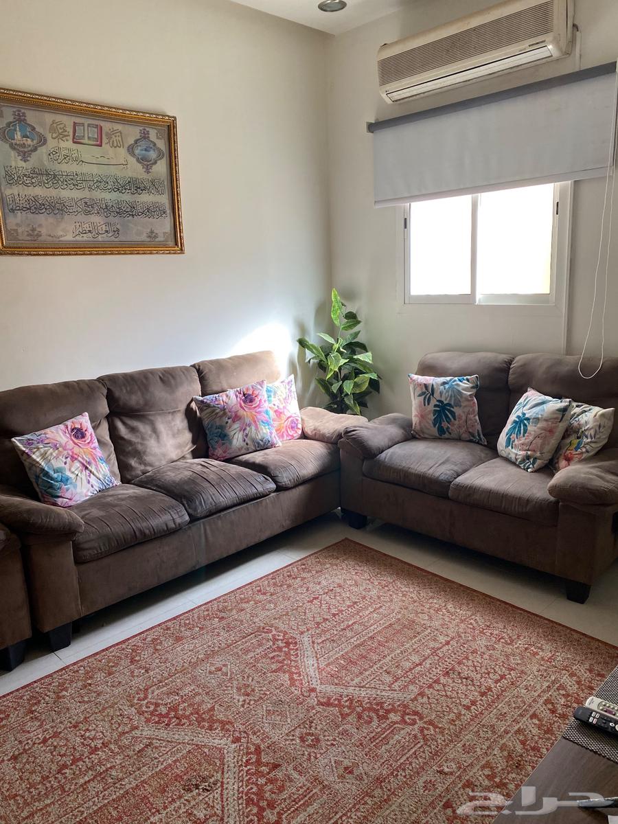 كنبه حالته جيده البيع لاعلي سوم مستعجل ينشال اليوم64573263375106111