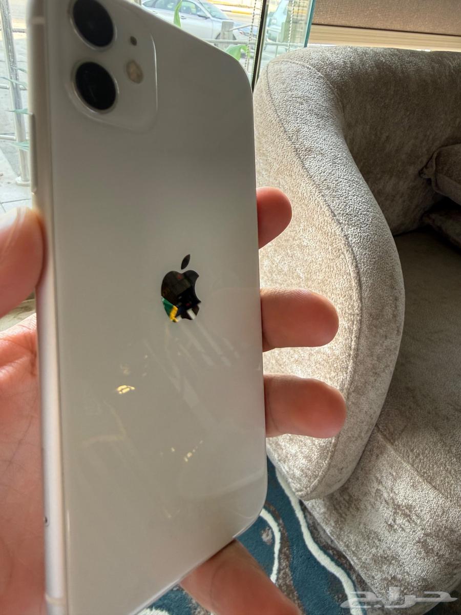 ايفون 11 ابيض 256 جيجا64573545477889113