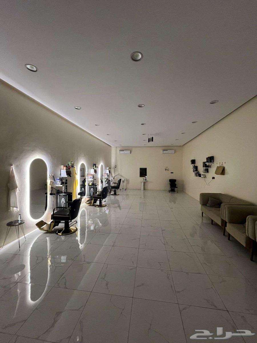 حلاق للتقبيل64573783106563110