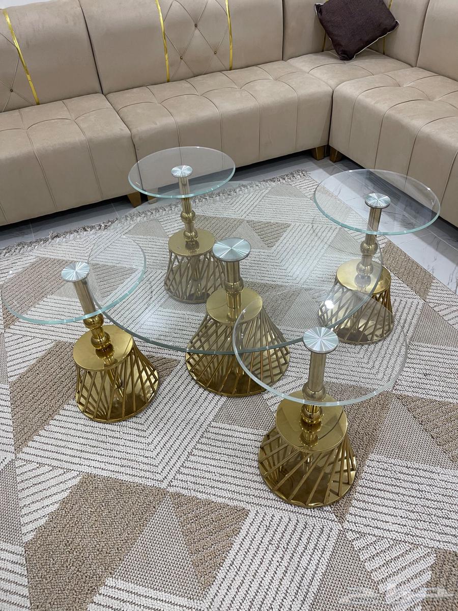 طقم مجلس مع طاولات مع سجاد64574411269379113