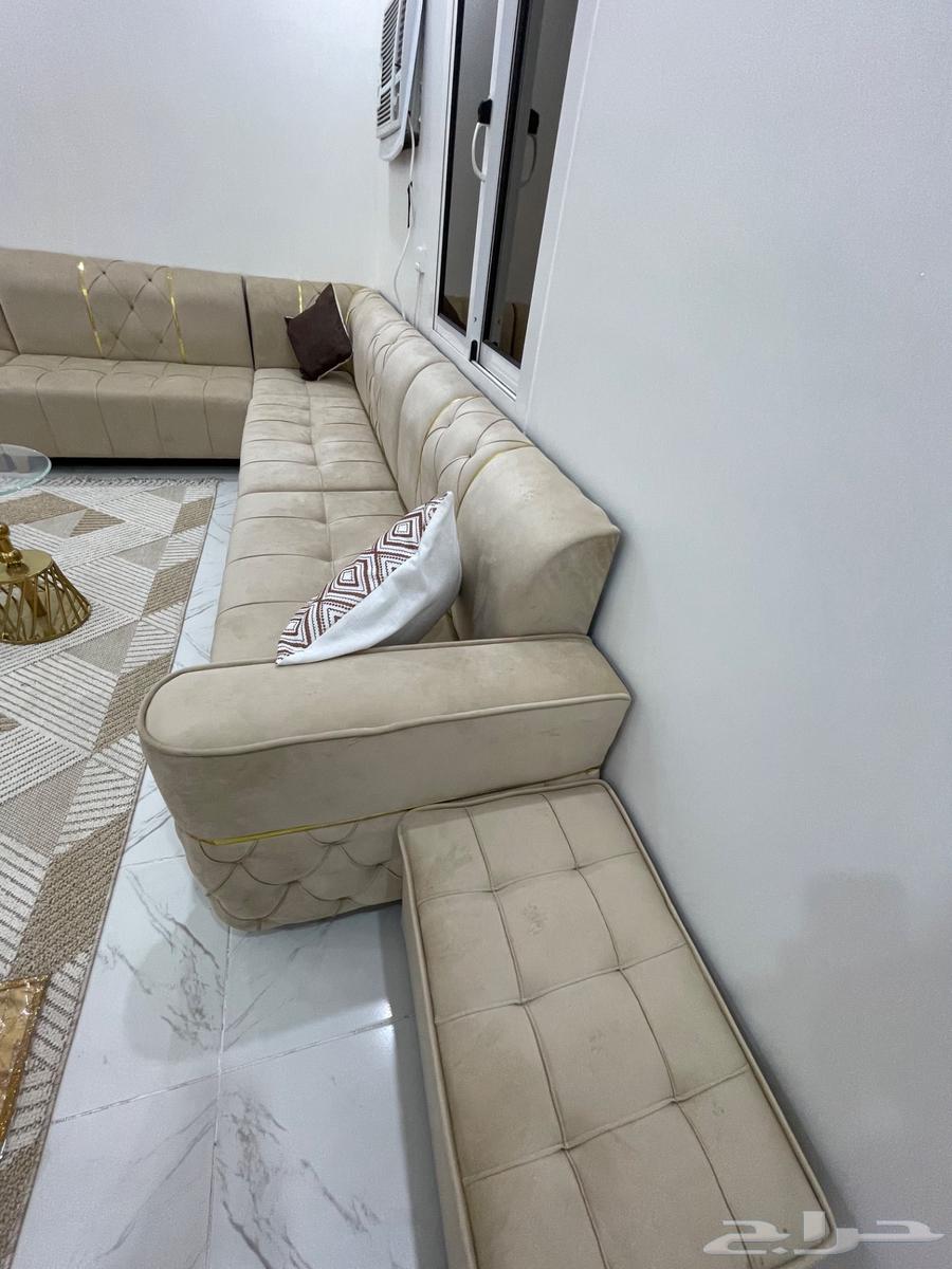 طقم مجلس مع طاولات مع سجاد64574411269379111