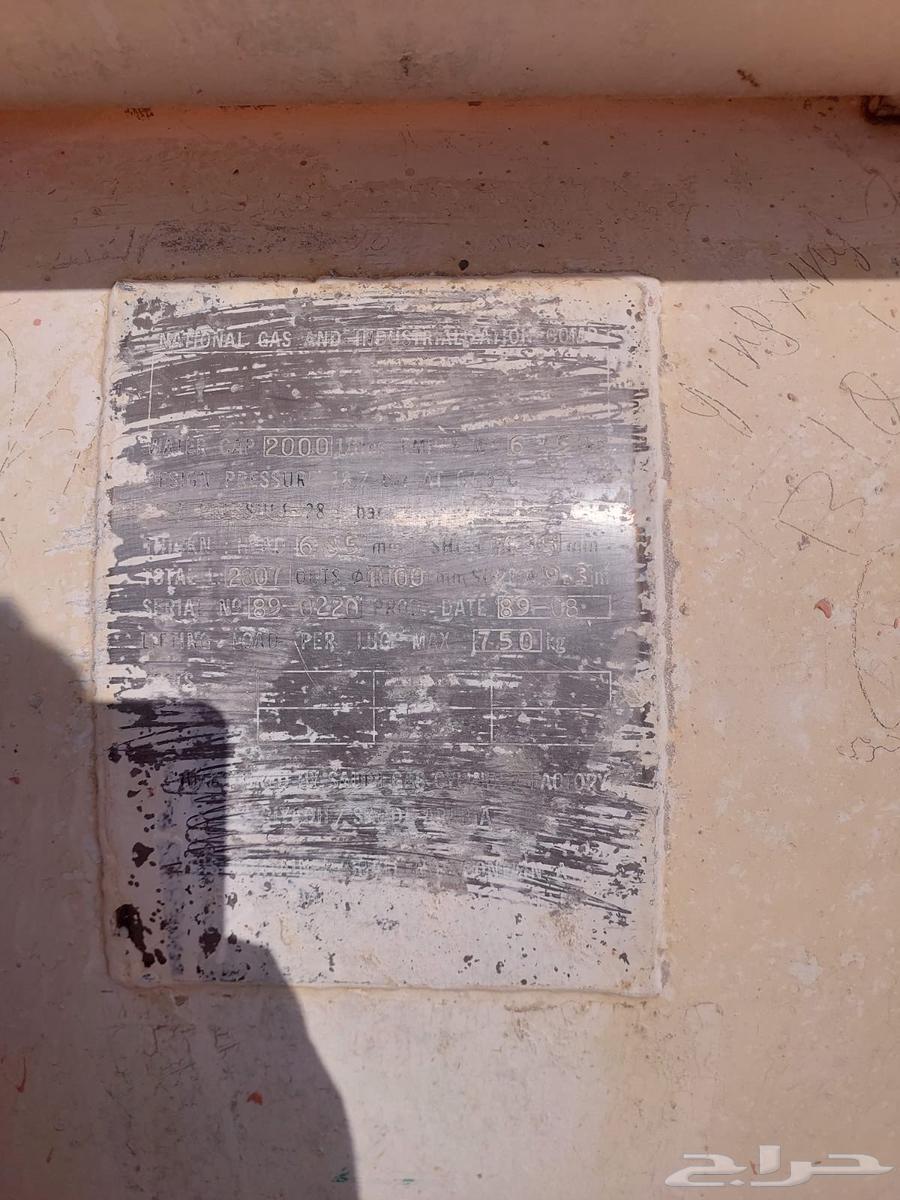 خزان غاز بحالة جيده سعة 2000 لتر64498508675715111
