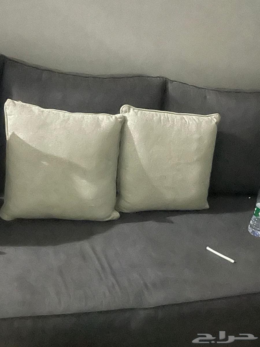 كنب امريكي كحلي اللون في حالة ممتازه جدا64577304543491111