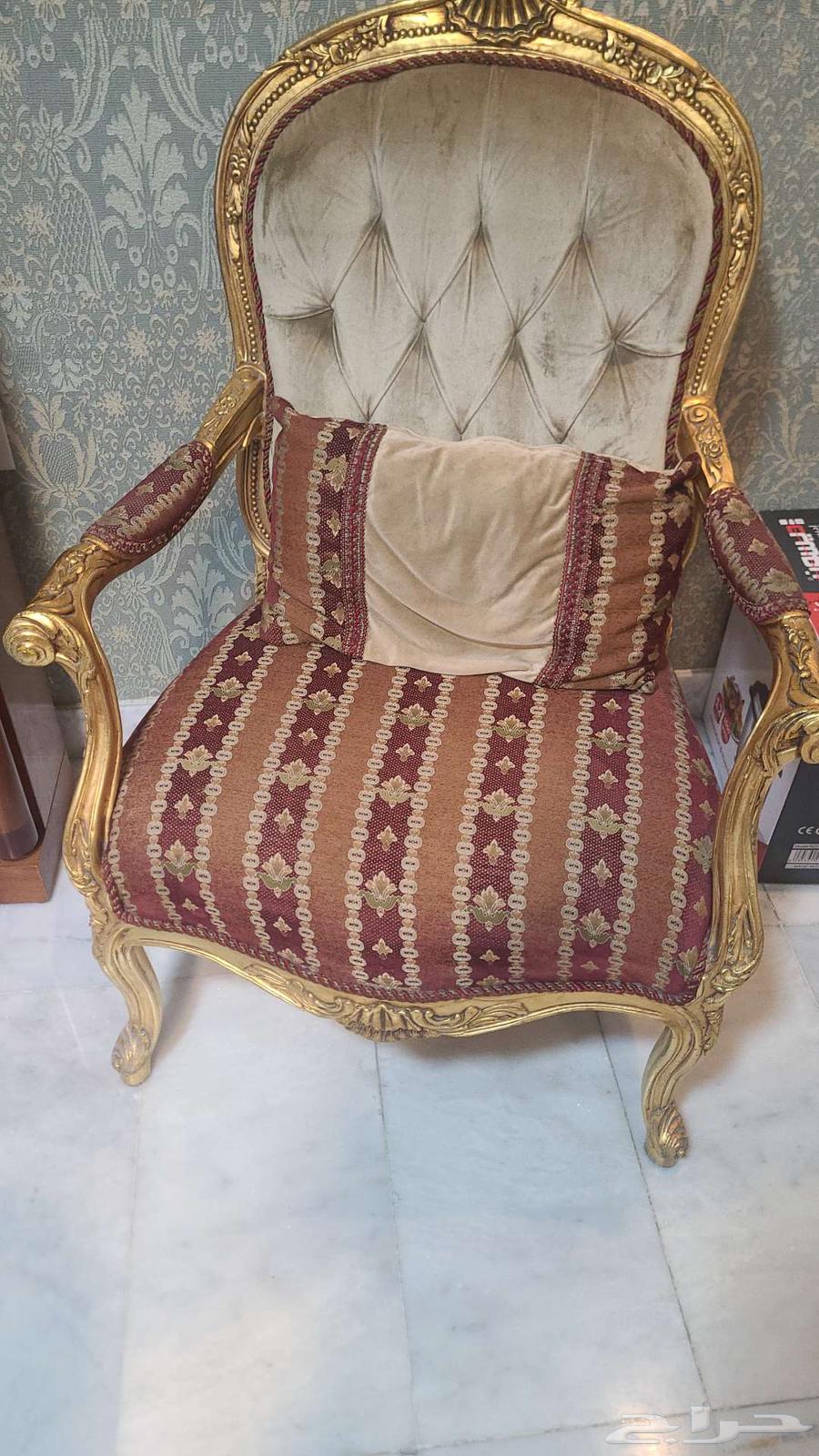 كنب نظيف للبيع64572737229954110