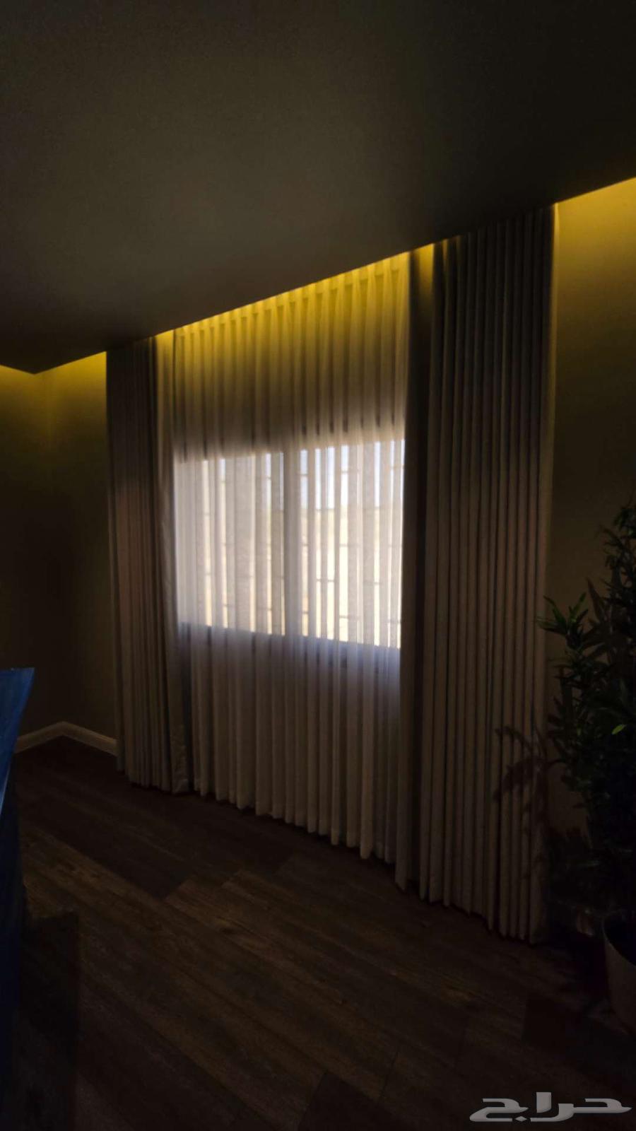 Pleated curtain with chiffon (two curtains available)64577810411267111