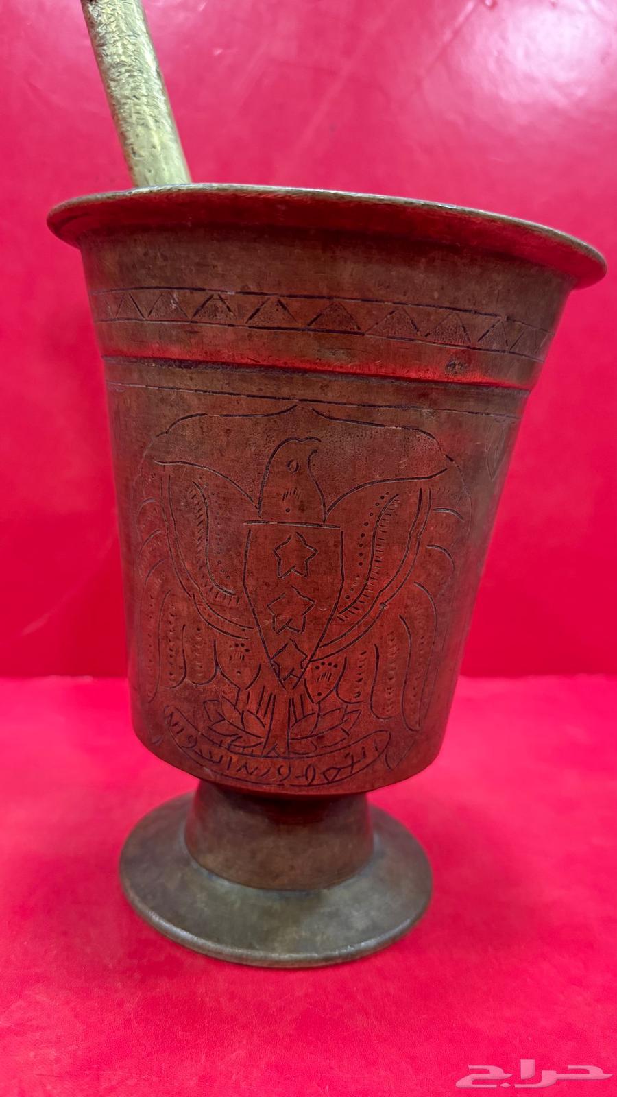 Syrian engraved dagger64578381860098112