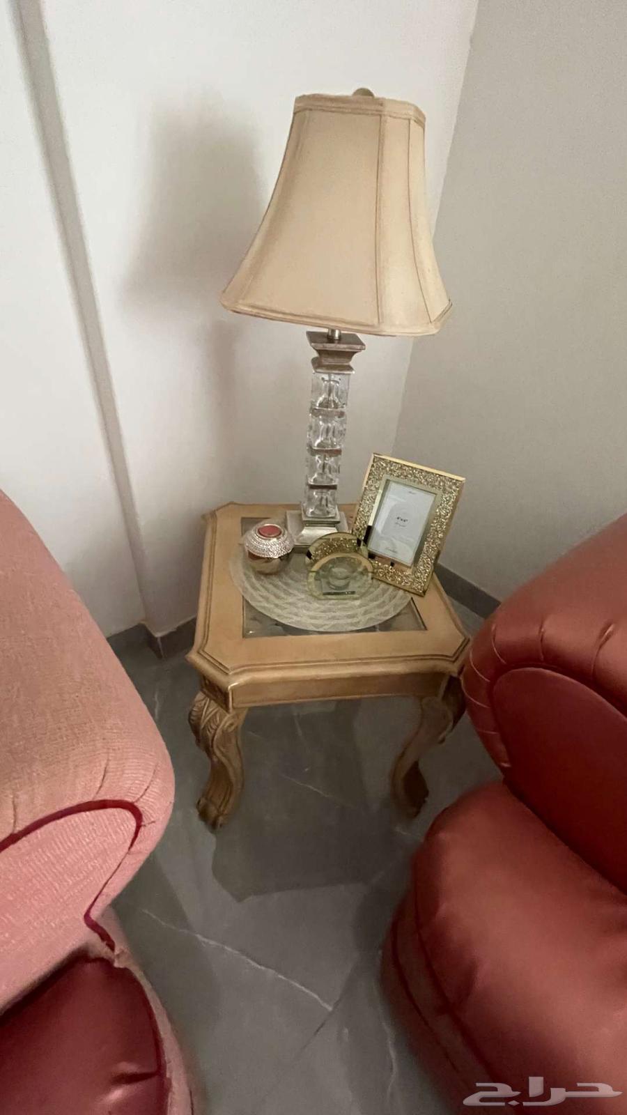 طقم صالون امريكي مستخدم   الحالة ممتازة  مع الطاولات64579470599811114