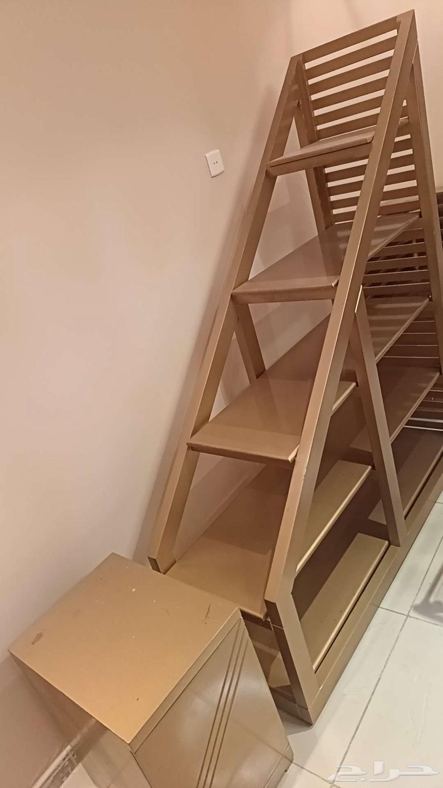 دولاب خشب و أبواب خشب للبيع64573010092801110