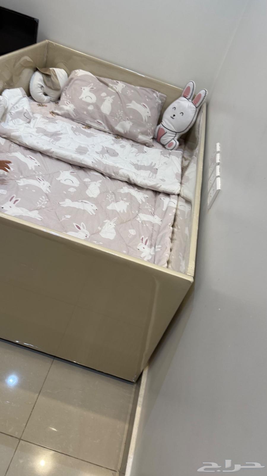 سرير بحواجز64575126530945111