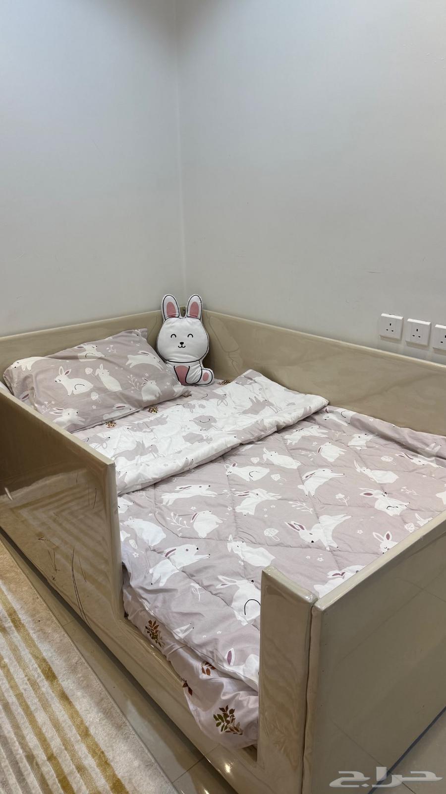 سرير بحواجز64575126530945110