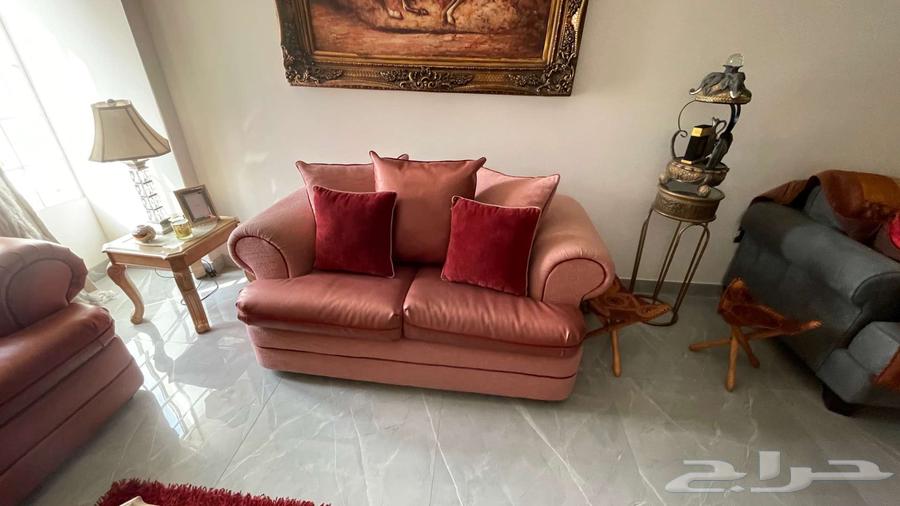 طقم صالون امريكي مستخدم   الحالة ممتازة  مع الطاولات64579470599811112