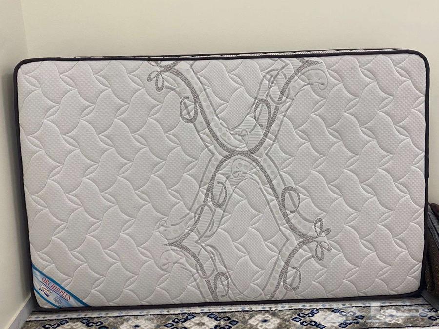 مرتبة سرير للبيع64578257037698110