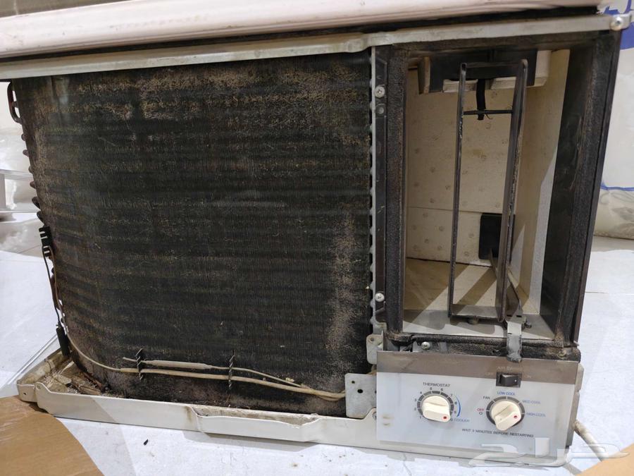 مكيفات شباك شبه جديد طن ونص للبيع64578409689347113