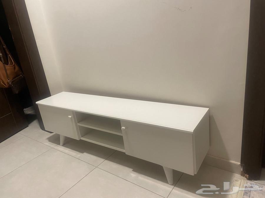 طاوله تلفزيون جديدة غير مستعمله64573615551875110