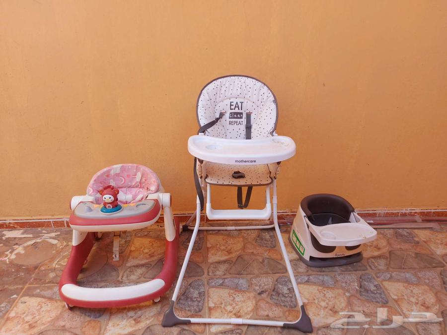 للبيع مقعد سيارة وكرسي بيت وعربية اطفال نظيفة64573741108482111