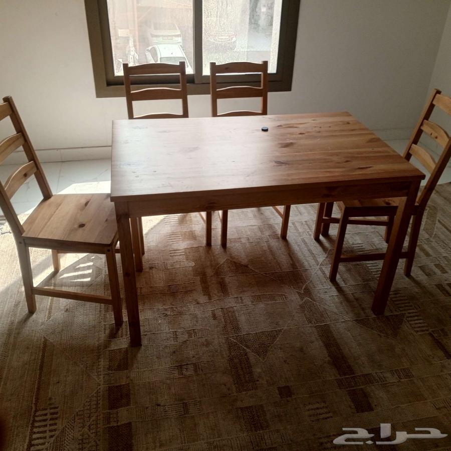 طاولة طعام من ايكيا64575643379458110