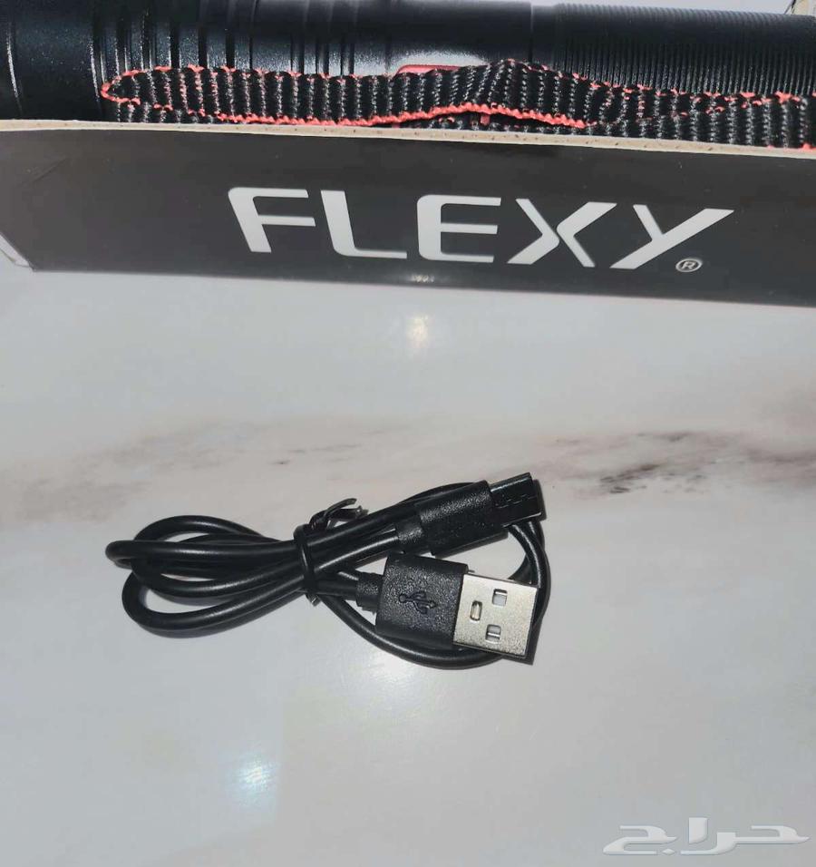 مصباح كشاف قابل لإعادة الشحن64577684891138112