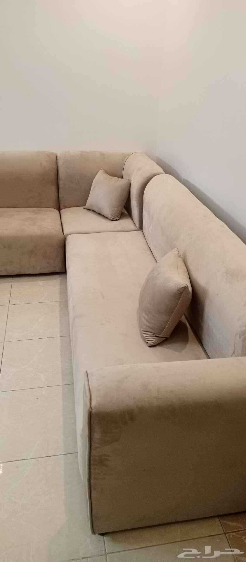 مجلس كنب نظيف للبيع64585955497603112