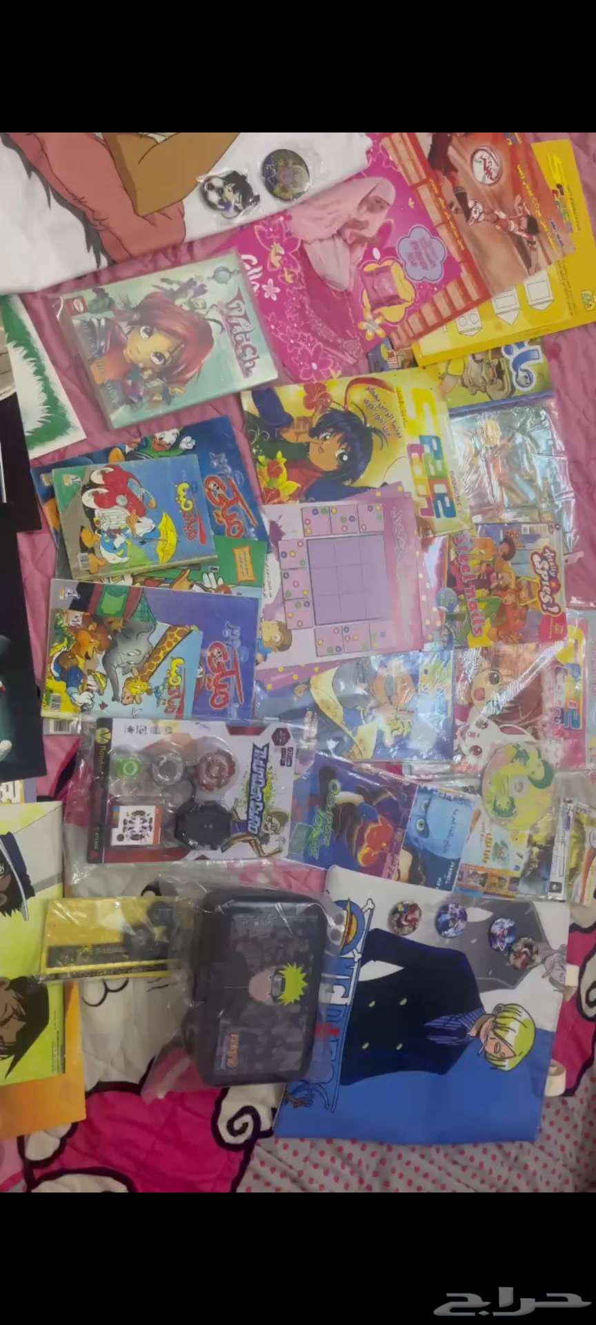 مجموعة مقتنيات منوعة سبيستون وغيرها للبيع64530854692865112