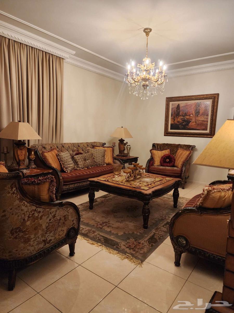 Classic sofa from Al-Mutlaq furnishings64587950551683111