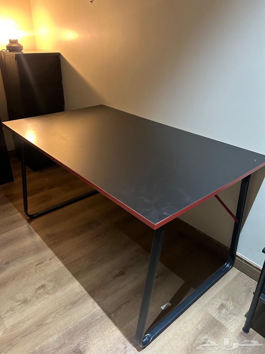 طاوله قيمنق64587962667906110