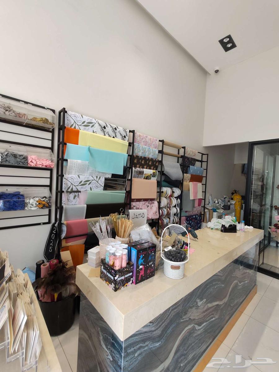 فرصة للتقبيل مشروع ورد وهدايا في بريدة حي الرحاب64583026476674112