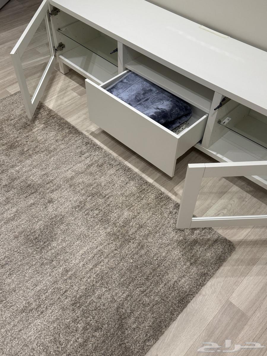 طاولة بلازما TV من ايكيا64583851897474111