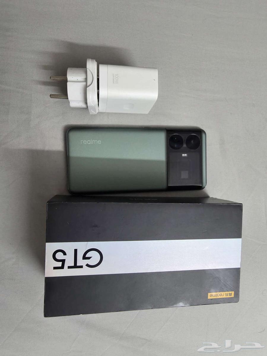 Realme GT564587962677889111