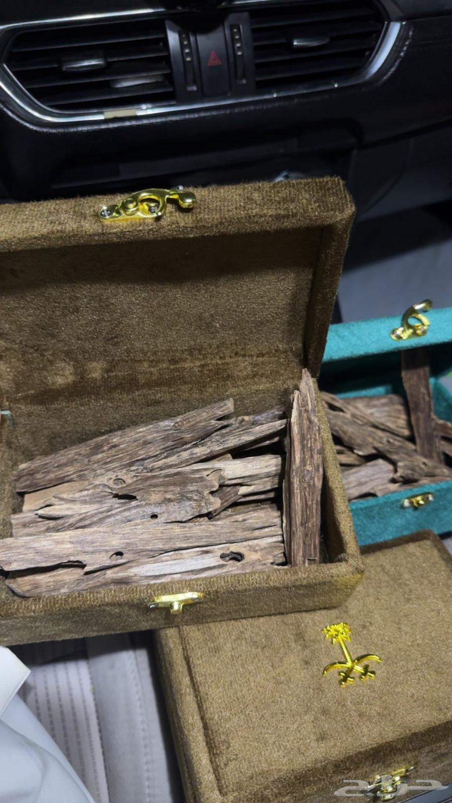 عود هندي طبيعي  بيع بسعر جمله64580527335682111