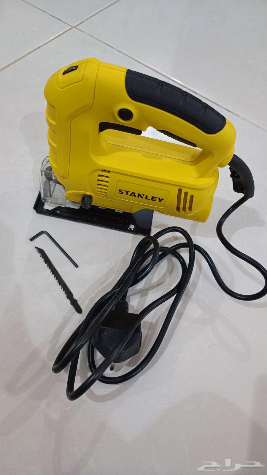 للبيع   استانلي منشار ترددي 600 واط64587552913922113