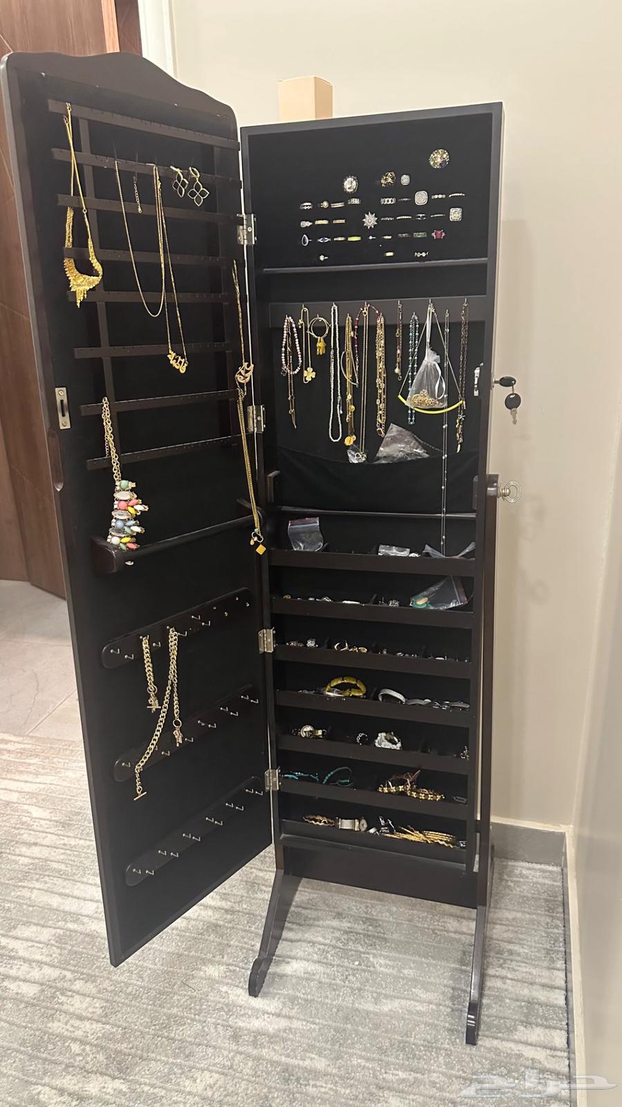 خزانه للاكسسوارات64587777096834112