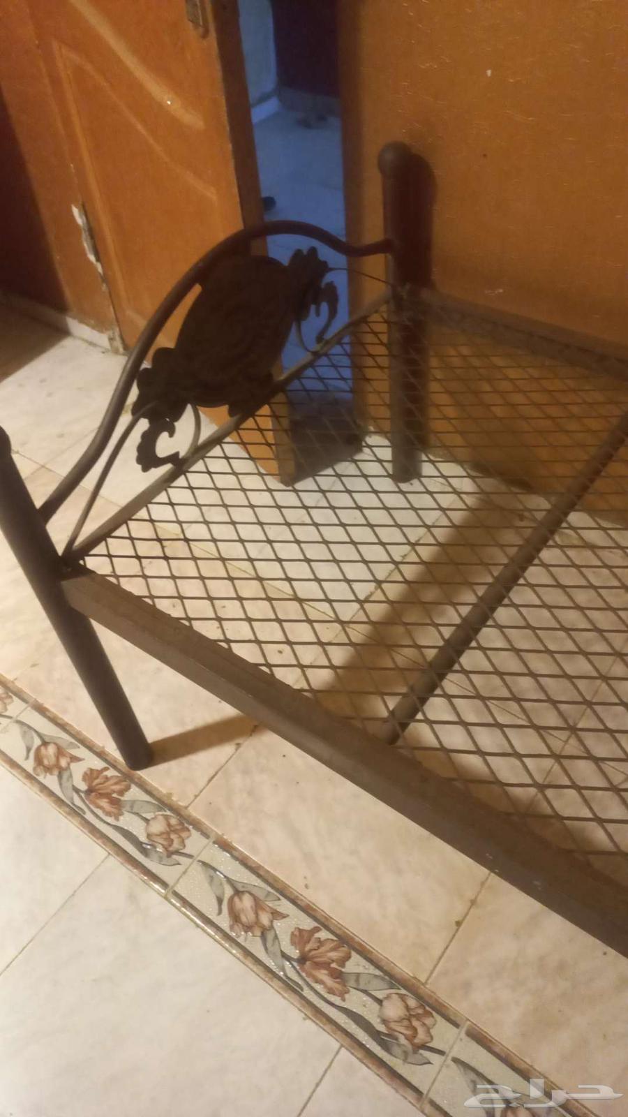 اثاث مستعمل للبيع كراسي وثلاجات ودولاب غرفة نوم64583372279553110