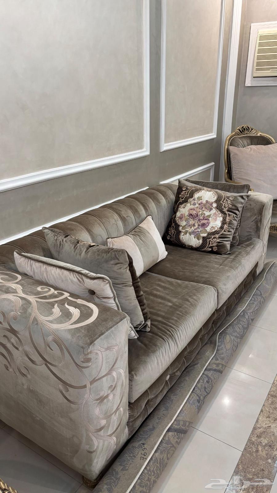 كنب للبيع64586053969667110