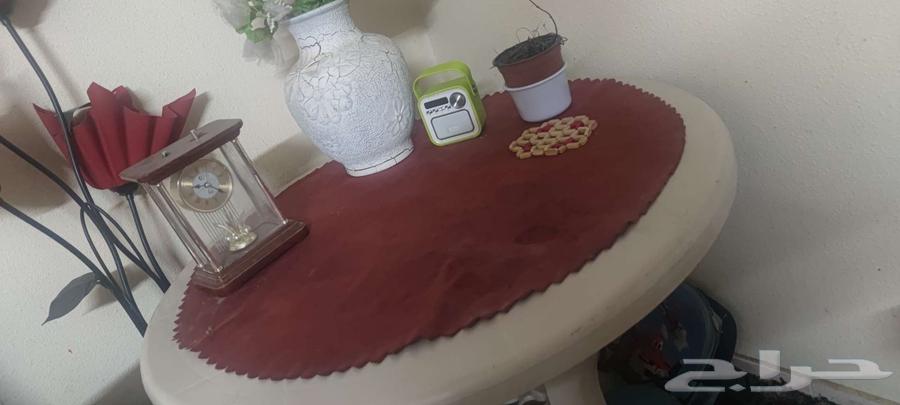 طاولة بلاستيك للبيع64588656779393111