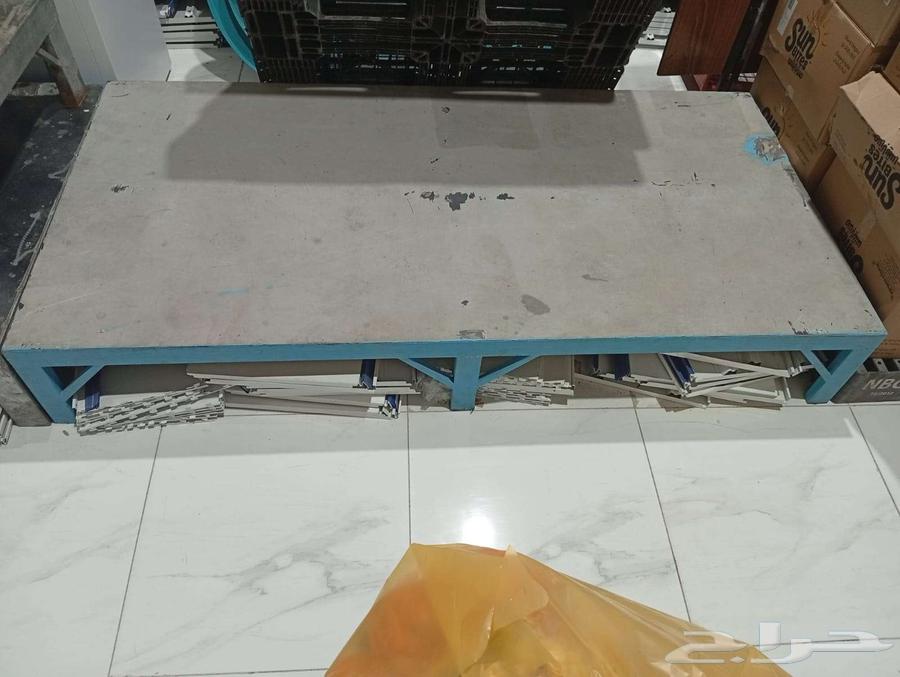 Iron bed frames in excellent condition64585881302018110