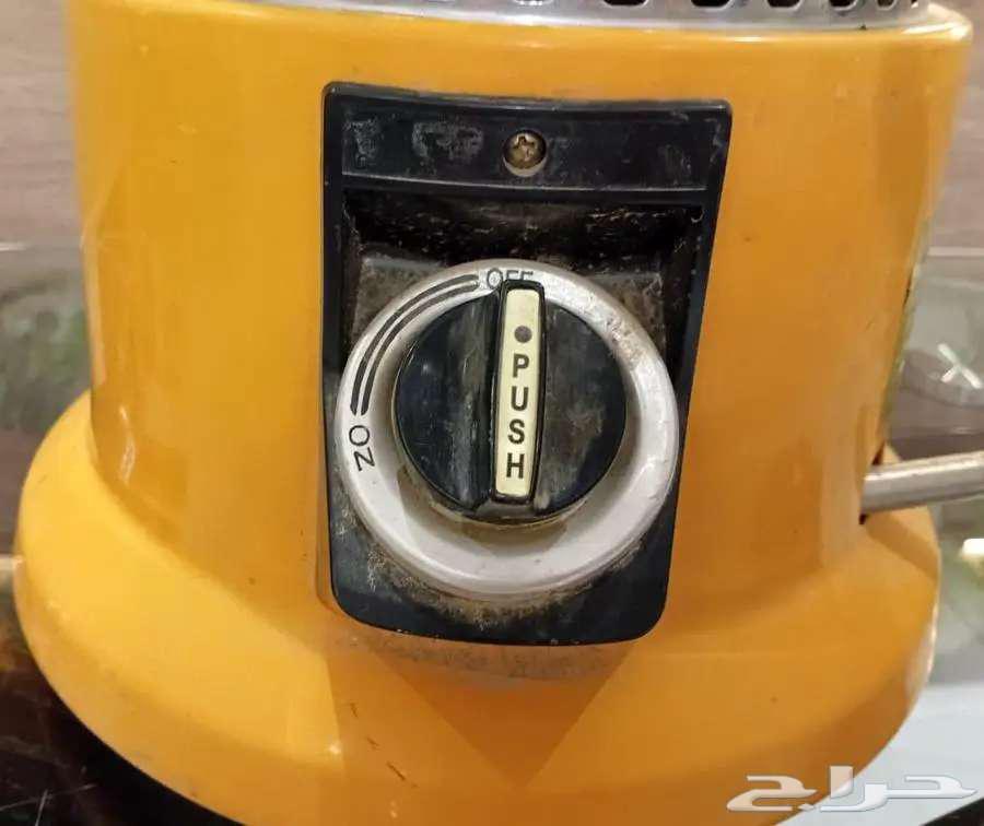 لأهل التراث دفاية وموقد بالغاز قديمة64585238664449112