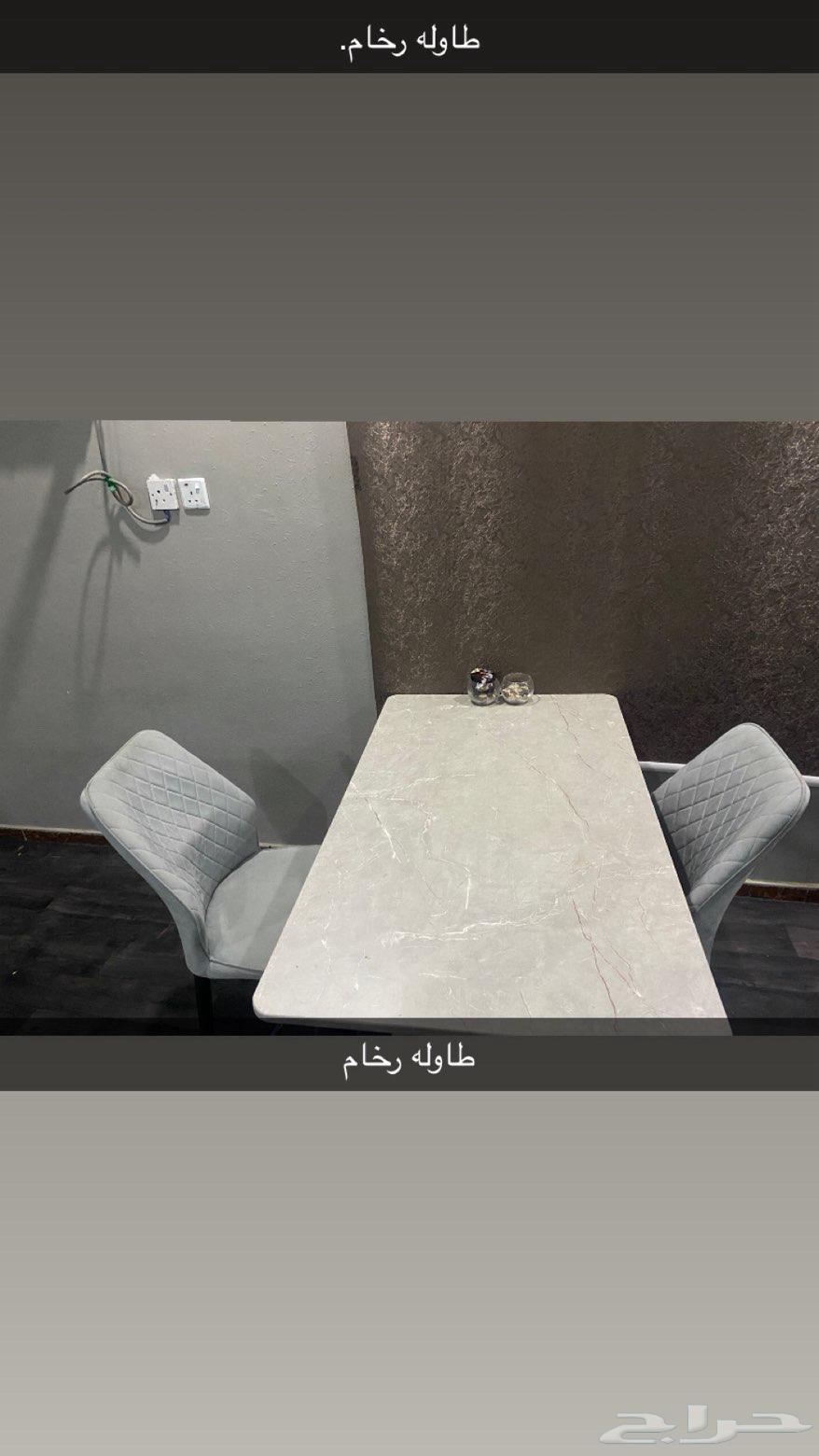 طاوله رخام شبه جديده للبيع شبه جديده64589438446850114