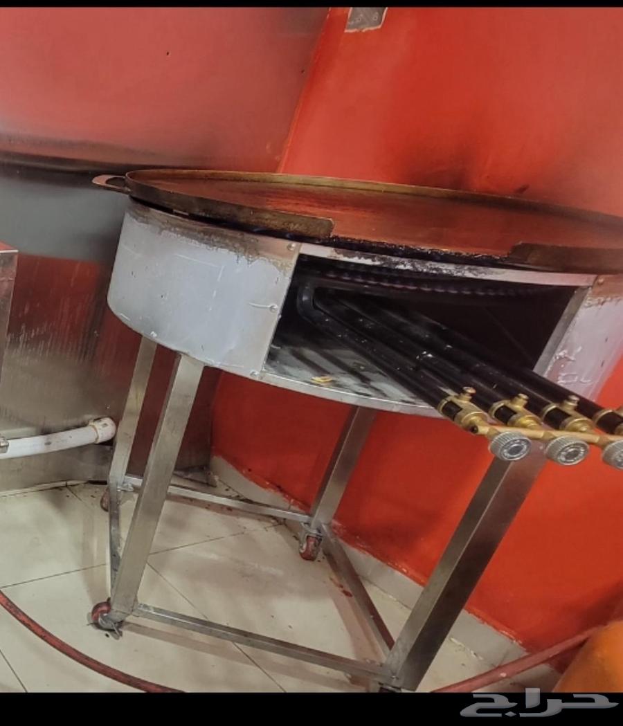 للبيع عجانة وفرن مستعمل نظيف64589241309442112