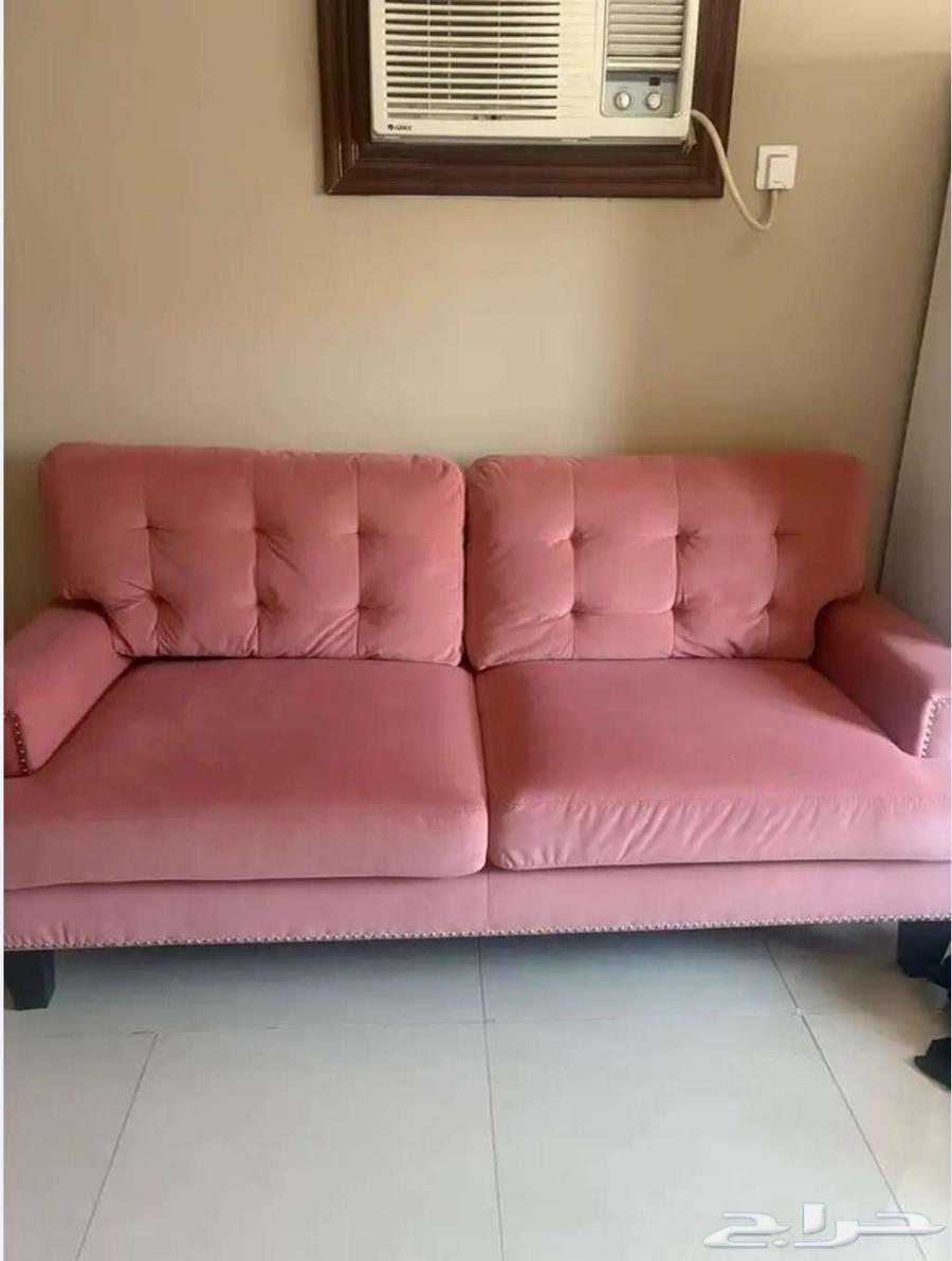 كنب ل 4 اشخاص شبه جديد. في حالة ممتازة64590935144451110