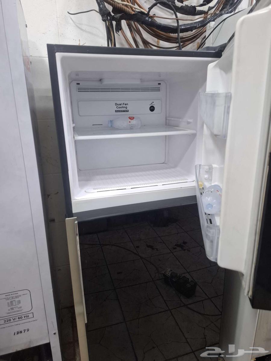 للبيع ثلاجة هيتاشي كهرباء 220 v64589315347074112