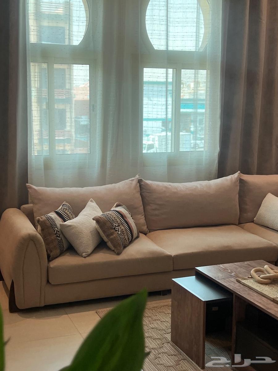 Semi-new large corner set with TV table and 3 center shelves64591358986627113