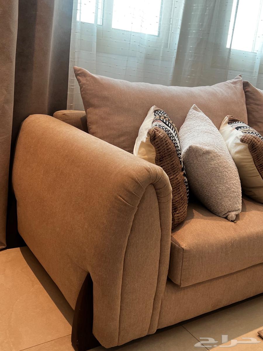 Semi-new large corner set with TV table and 3 center shelves64591358986627114