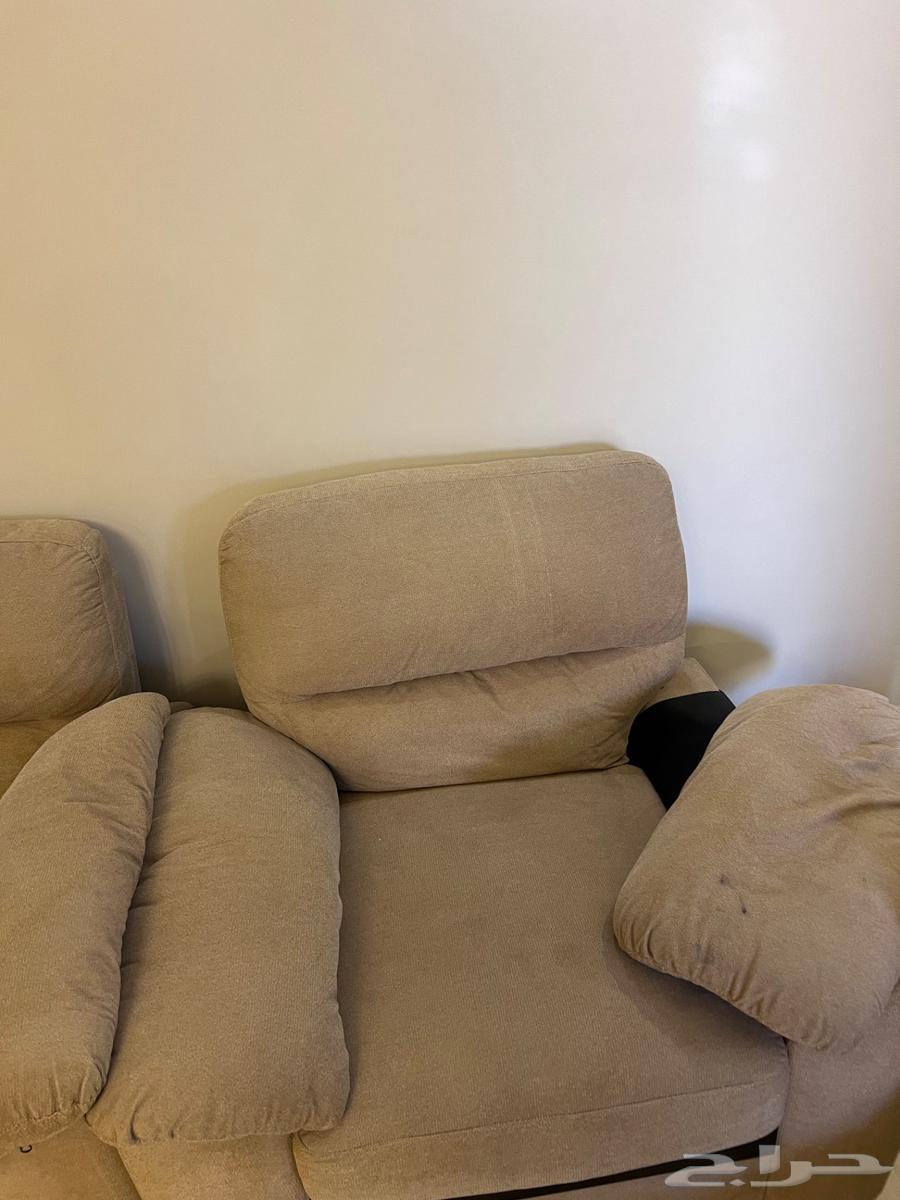 للبيع كنب يشيل 15 شخص بحالته الراهنة64591936967297110