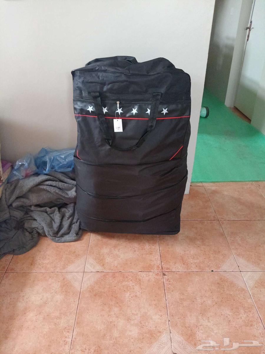 يوجد. غرفه نوم ودولاب 6 فتحت وفرن وغسله وشاشه وثلاجه تقريبن64592359654018110