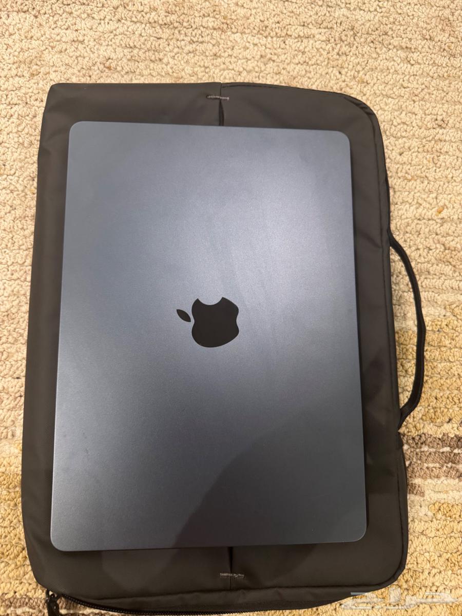 ماكبوك اير M2 شبه جديد بالكرتون والضمان64592648908802112