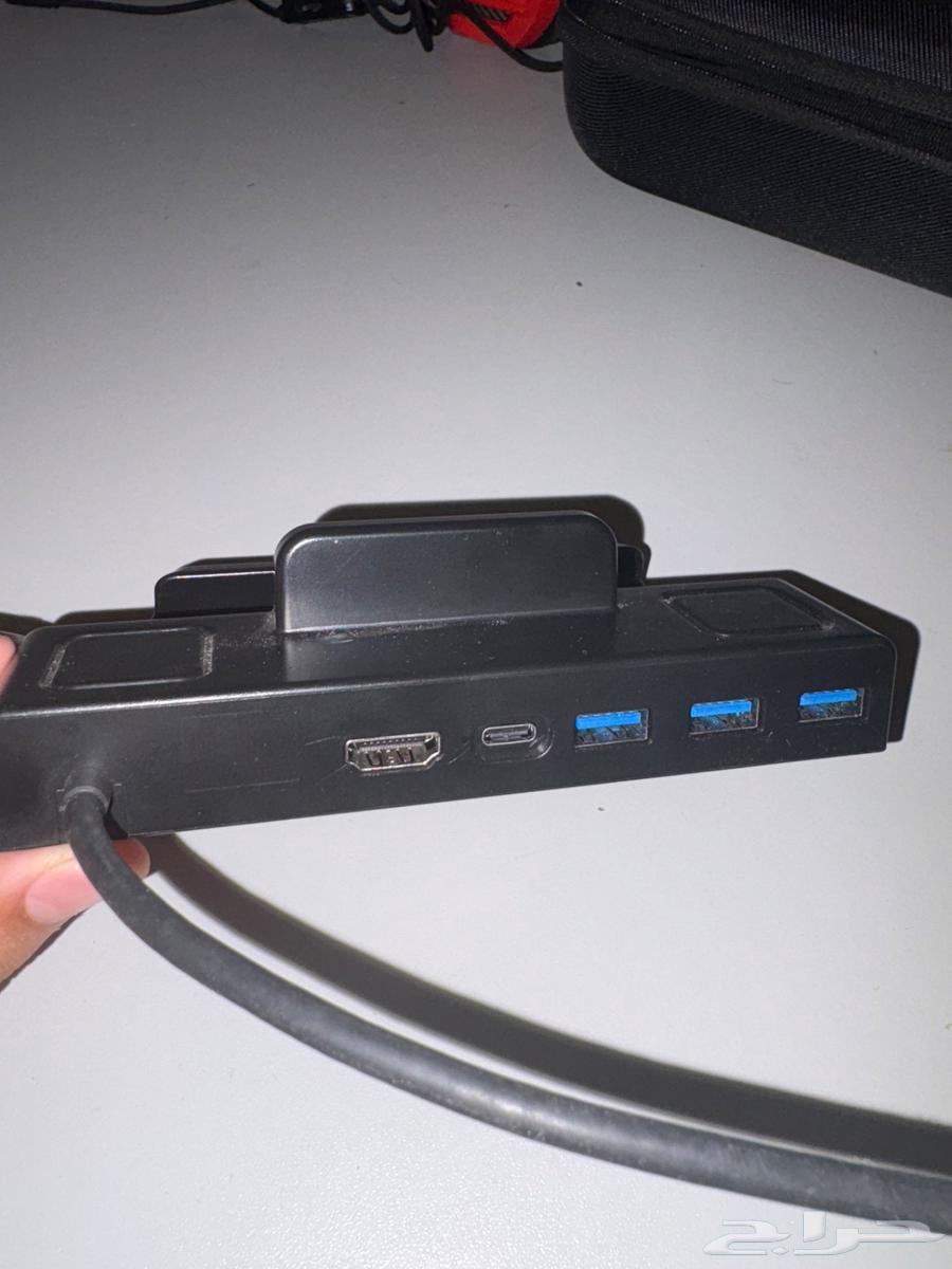 Adapter for screen connector64594211337219110