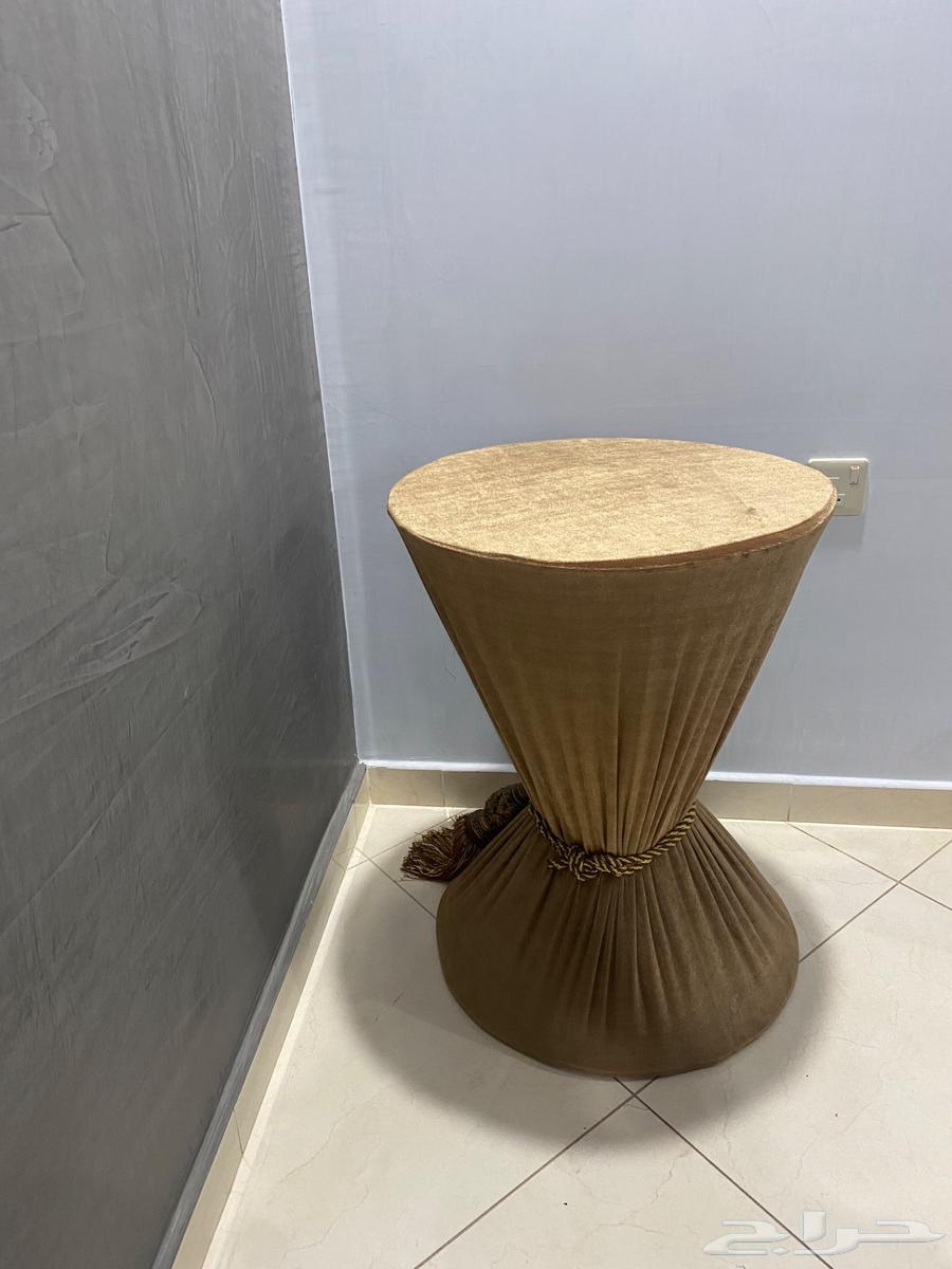 طاولة للبيع64595242936449110